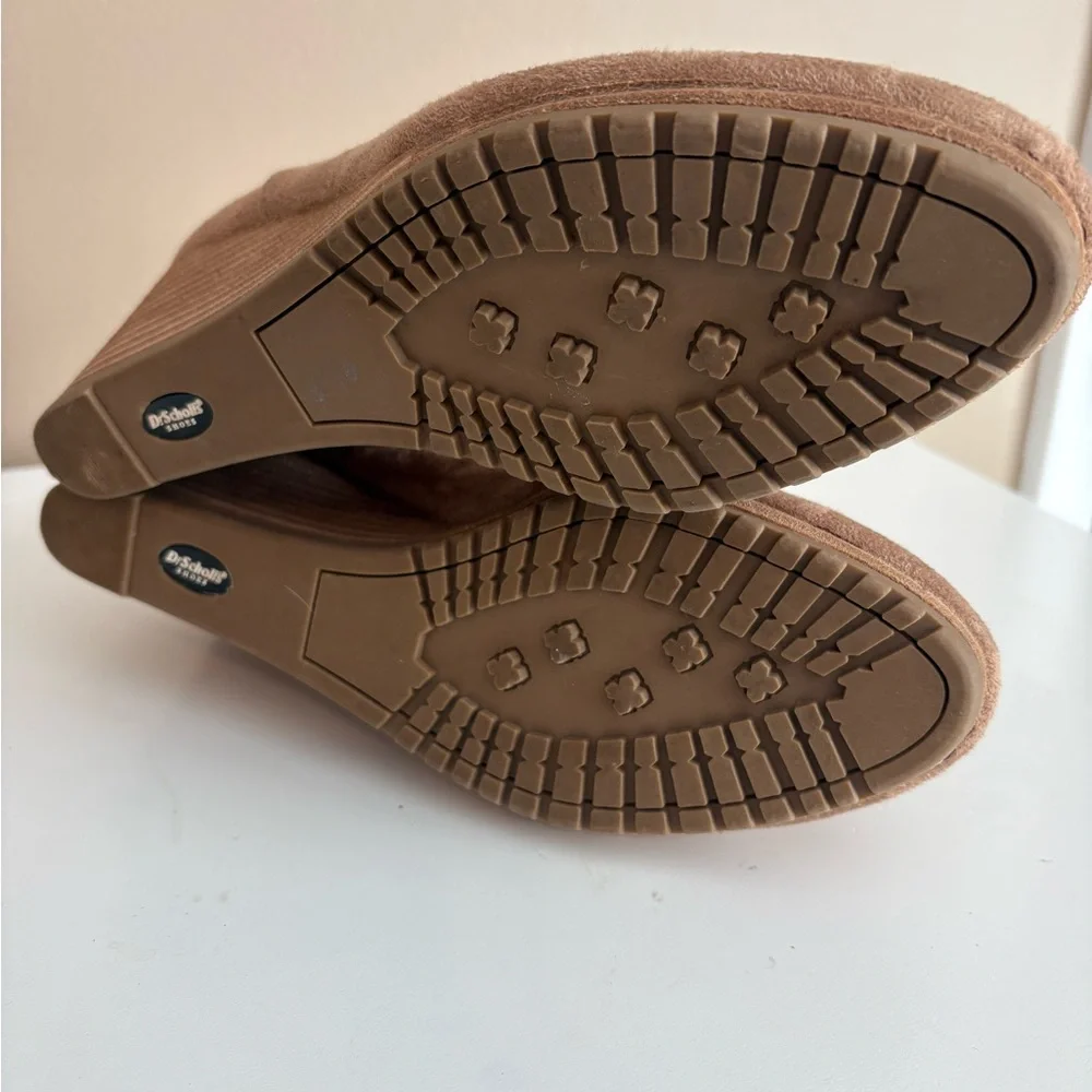 Dr. Scholl's Brown Suede Ankle Booties,‎ size 8.5, Look new!